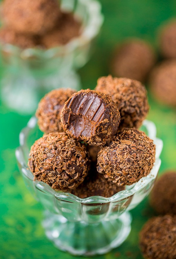 Best Truffle Recipes - Chocolate Recipes - Dessert Recipes