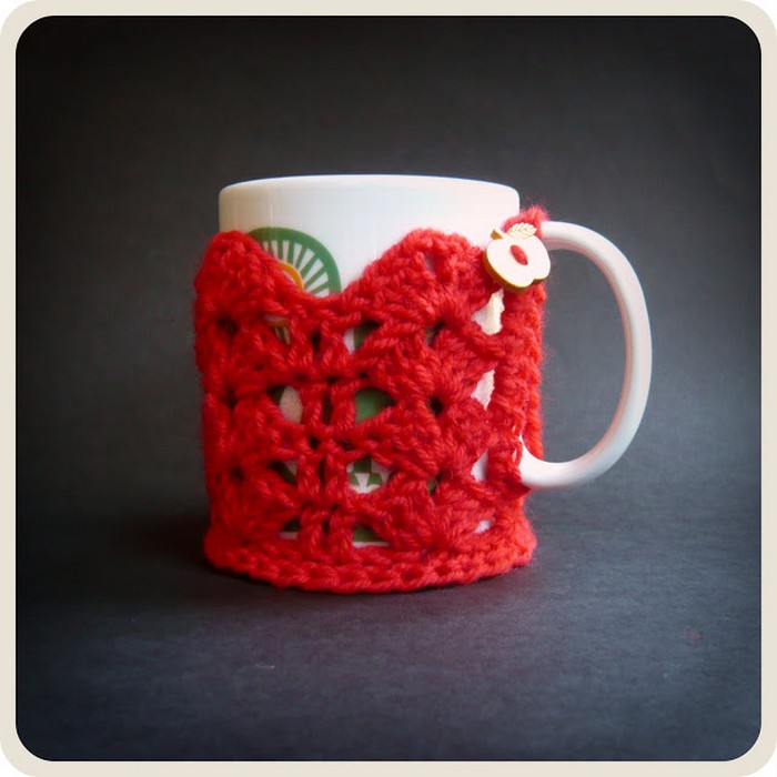 Dentelle Cup Crochet Cozy