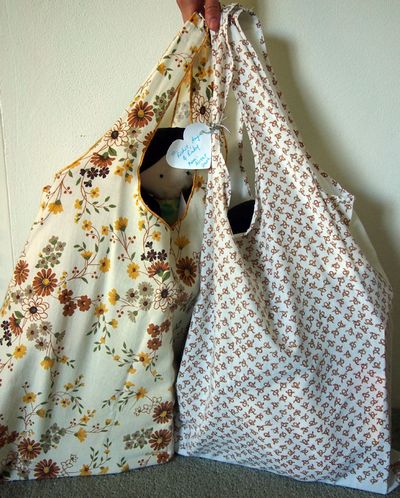 Make DIY Eco Shopping Bag From An Old Pillowcase