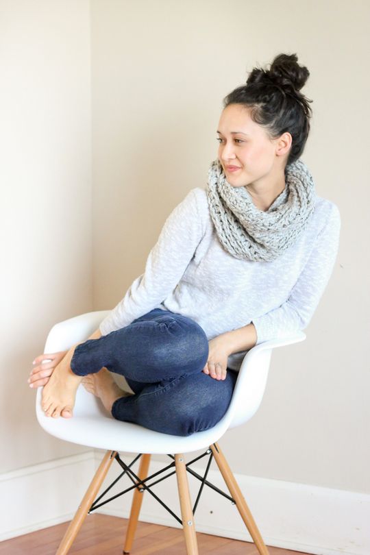 Knit-Look Chunky Crochet Cowl