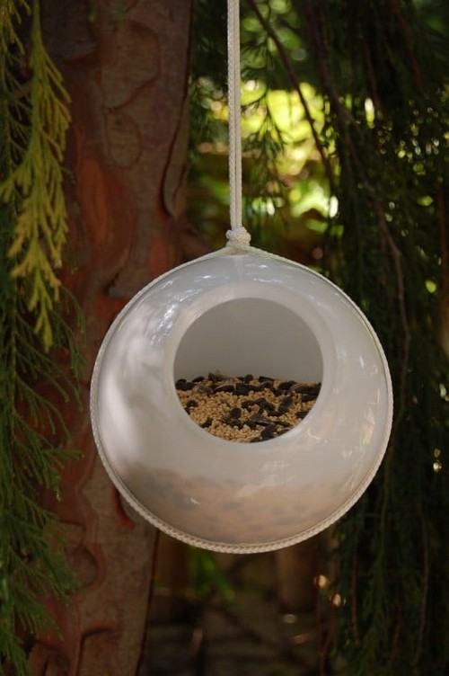 DIY Birdfeeder From Glass Shades