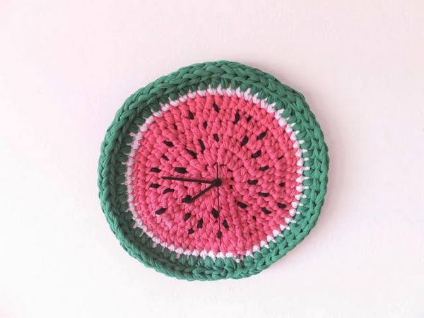 Crochet DIY Watermelon Watch