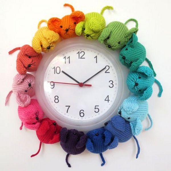 Crochet Mice Clock