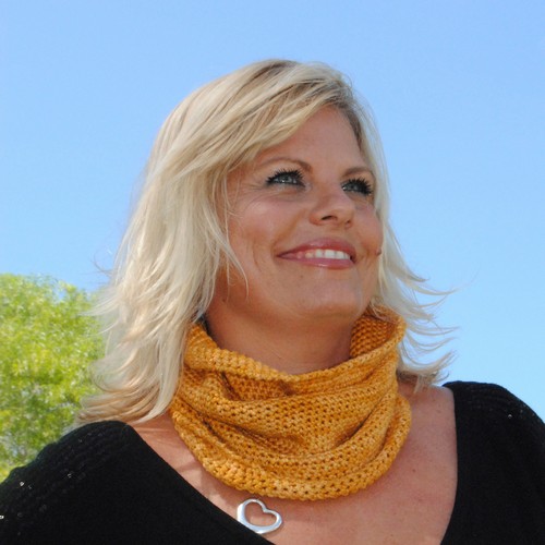 Crochet Parisian Caramel Cowl