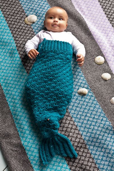 Cozy Crochet Mermaid Tail Blanket Free Pattern