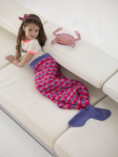 Free Crochet Mini Child Mermaid Tail Blanket Pattern