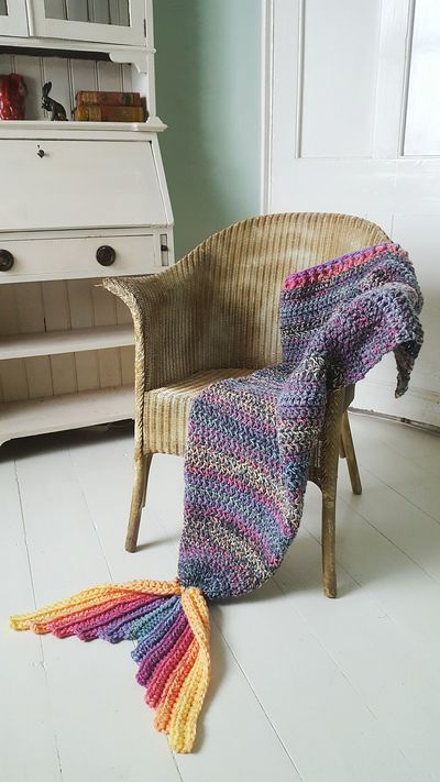 Mermaid Tail Crochet Blanket Pattern For Beginners