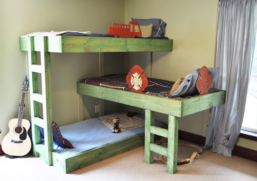 DIY Triple Bunks Kids Bed