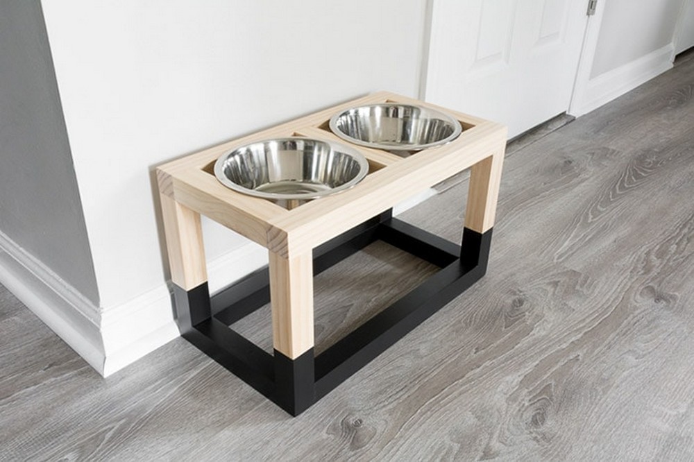 Simple DIY Dog Bowl Stand Plans