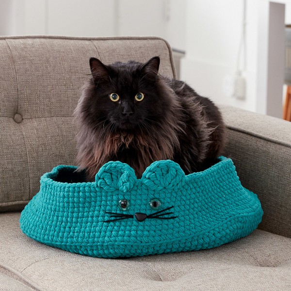 Free Crochet Kitten Ears Pet Bed Pattern