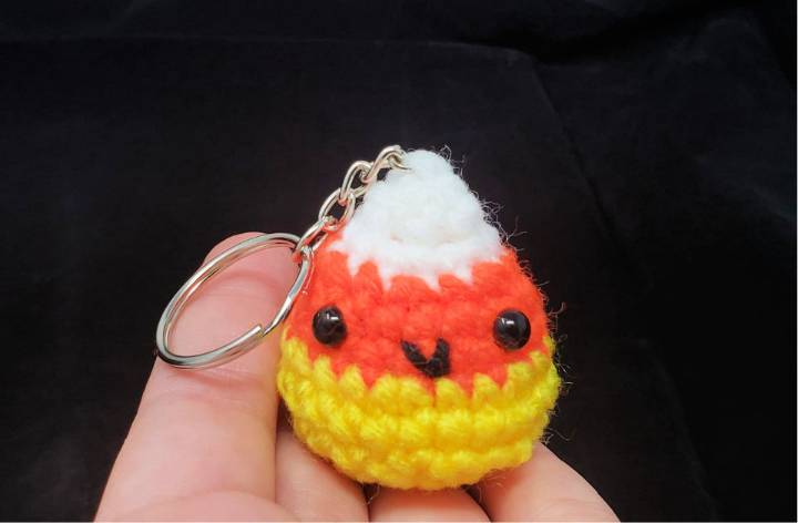 Candy Corn Keychain Pattern