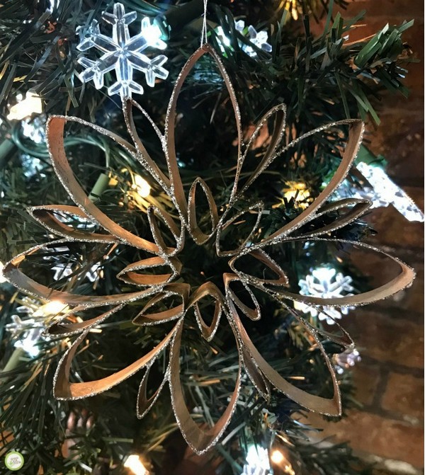 Upcycled Paper Roll Snowflakes