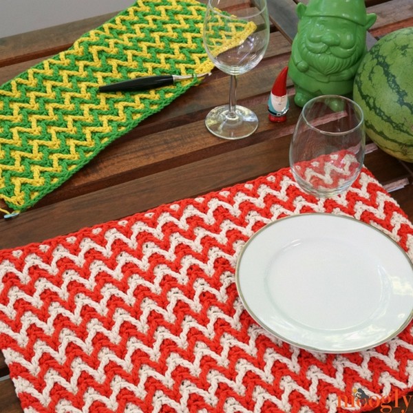 Bright Chevron Crochet Placemat Pattern