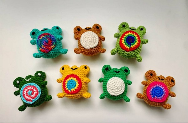 Crochet Mini Frog Buddies Pattern