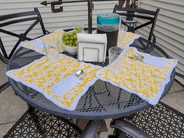 Crochet Pocket Placemat Pattern