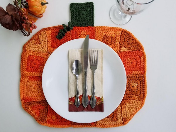 Crochet Pumpkin Placemat Pattern