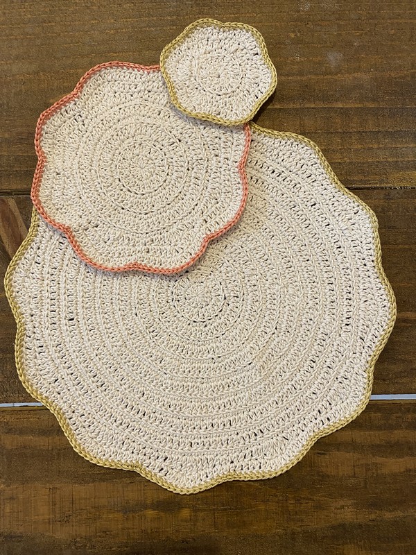 Crochet Waved Sousplat Placemat Kit Pattern