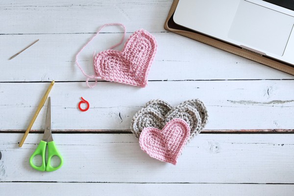 Free Crochet Heart Applique Pattern