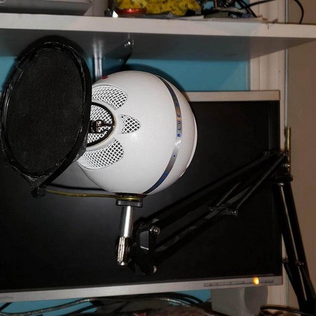 DIY Cheap Pop Filter For Snowball