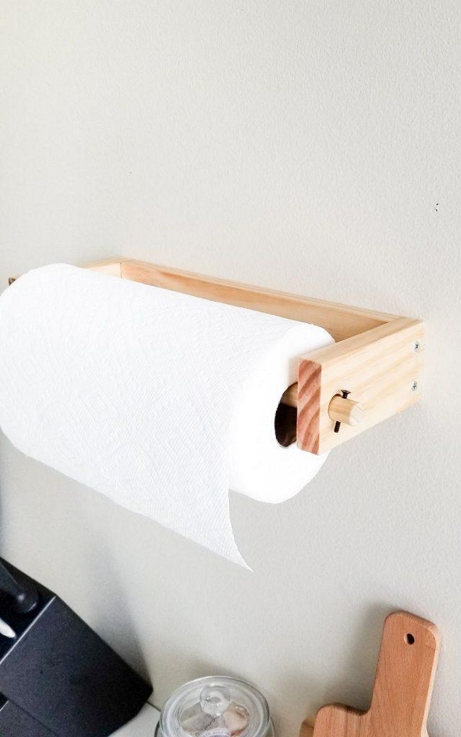 https://www.diyncrafty.com/wp-content/uploads/2022/03/DIY-Wooden-Paper-Towel-Holder.jpg