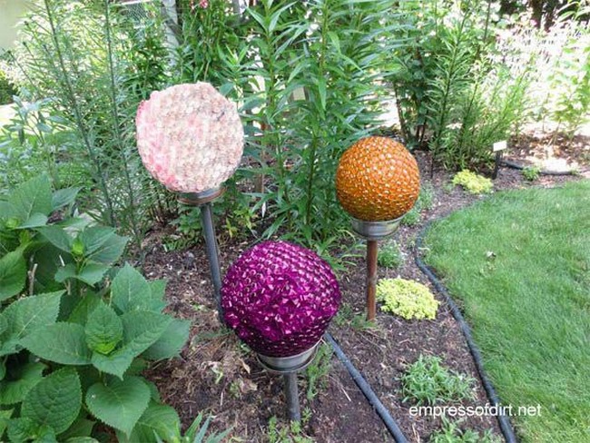 How to Make Decorative Garden Art Balls