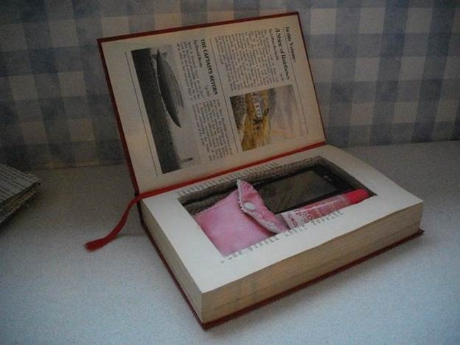 DIY Old Book Clutch Bag