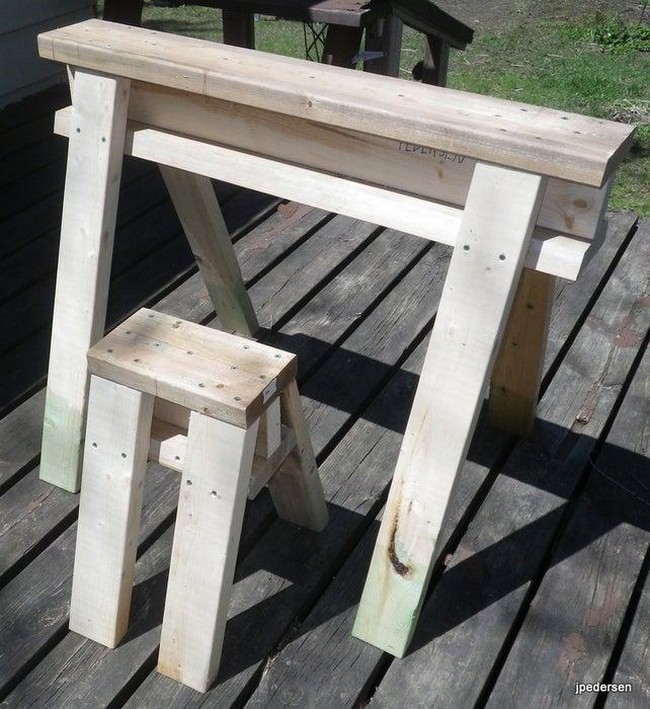 DIY Sawhorse Stool