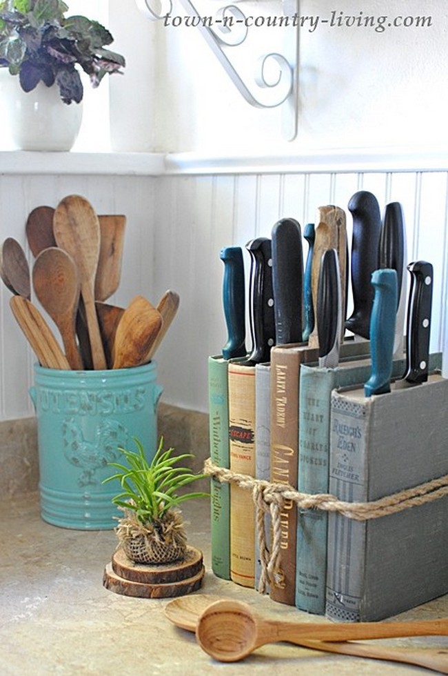 DIY knife Holder With Books