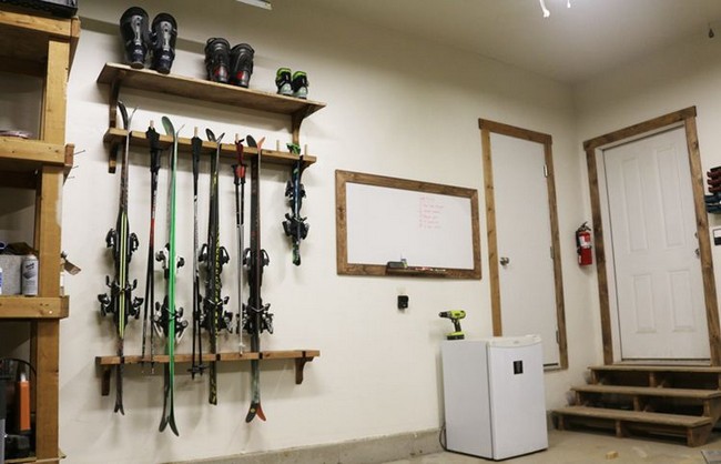 24 DIY Ski Rack Projects You Can Build Easily - DIYnCrafty