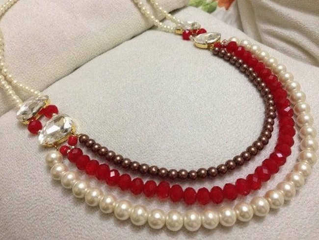 How to Make a Necklace with Leather Cord and Large Hole Beads 