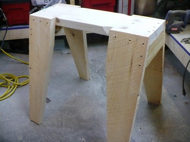 Simple Sawhorse DIY