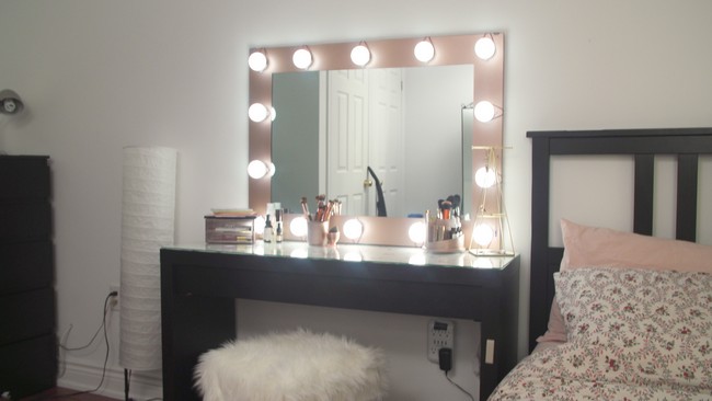 DIY Vanity Mirror