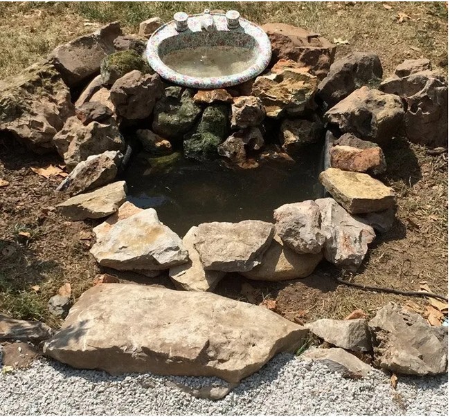 DIY Garden Fountain From Upcycled Sink