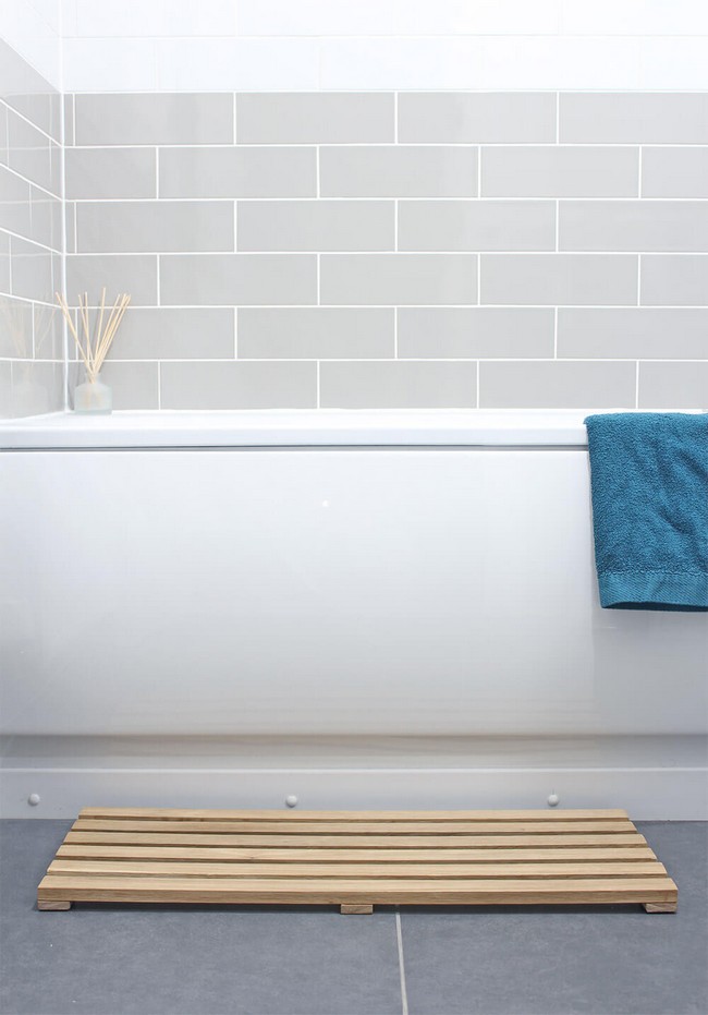 DIY Wooden Bath Mat