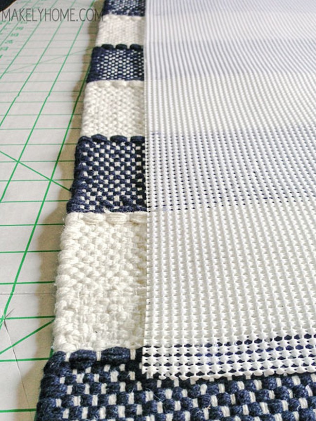  How To Create A Non-slip Bath Mat From A Cotton Rug