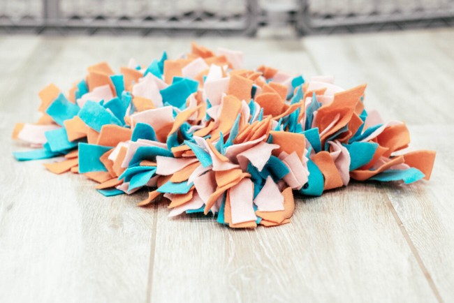 DIY Dog Snuffle Mat