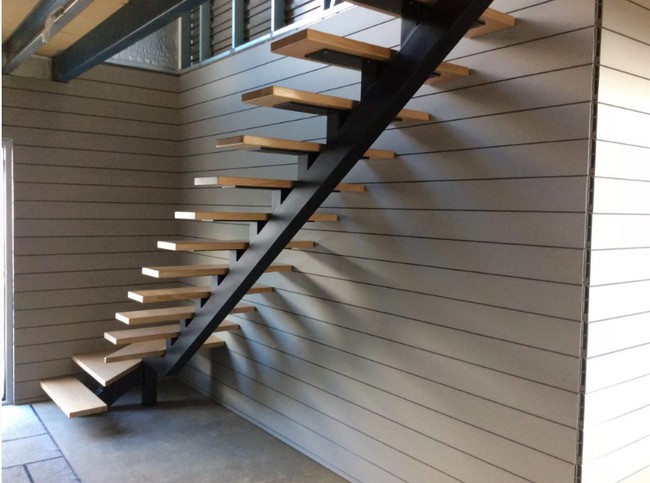 What You Must Consider When Choosing Floating Staircase Design