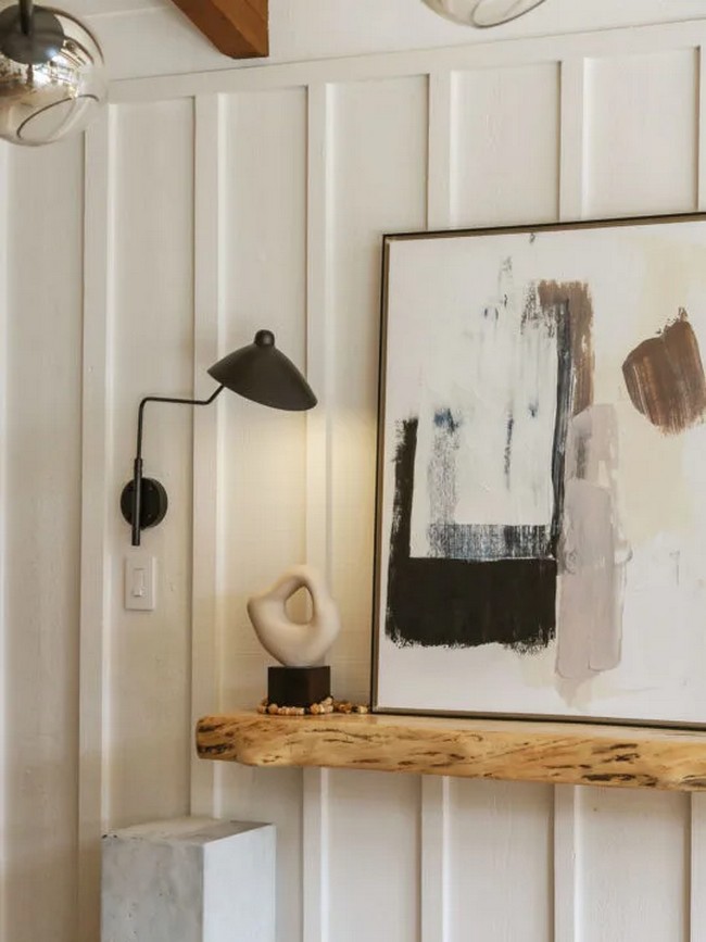 DIY Wireless Wall Sconce